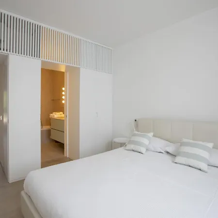 Bright Modern Flat In Centre Apartamento