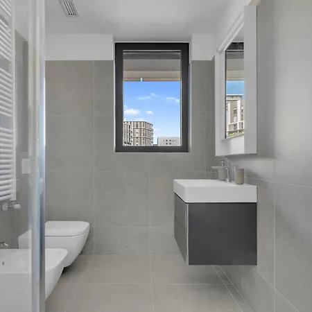 Feel Uptown Fiera With Terrace & Garage By Ndp Rent