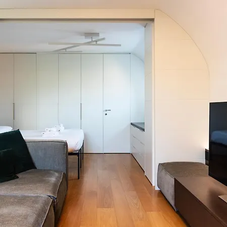 Youhosty - Brera Double Terrace Mailand