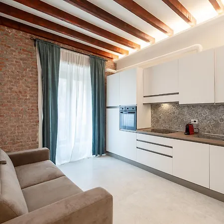 Alserio Urban In Isola Area Διαμέρισμα *