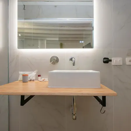 Appartement I-host Ornato - Spacious 2br For 10 Guests With 3 Bathrooms *
