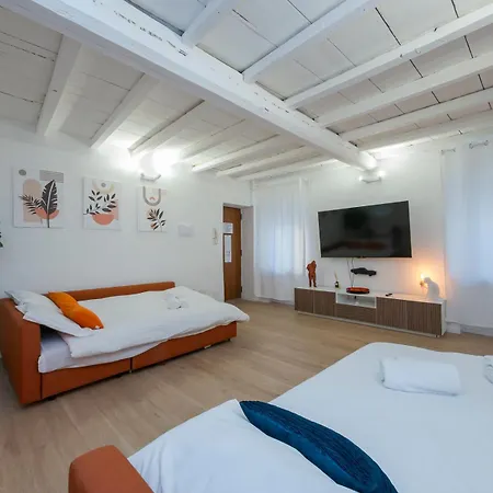 I-host Ornato - Spacious 2br For 10 Guests With 3 Bathrooms Appartement Milan