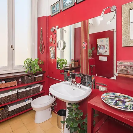 The House Of Wisteria Apartment