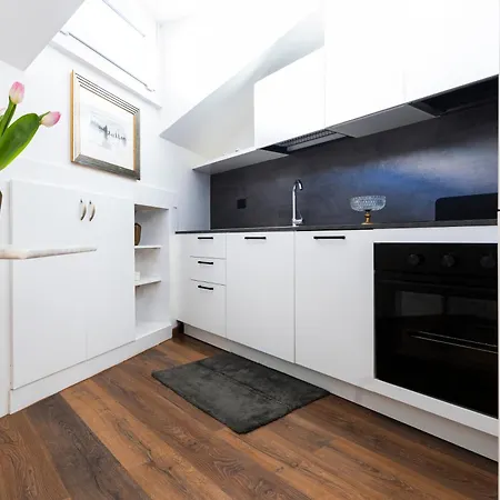 Santa Sofia Penthouses شقة *
