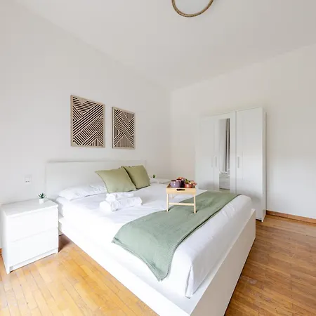 Magic Rent - Piazzale Carlo Maciachini 11 Appartement