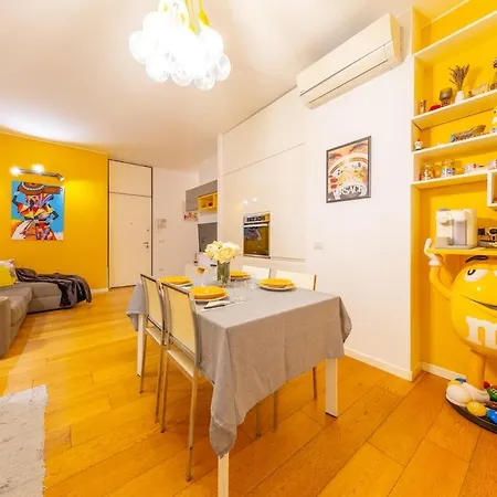 Apartment Elegant And Spacious 2bdr, 5 Min Station Milan