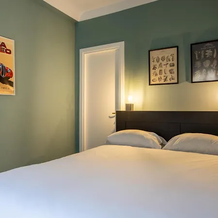 Charming Flat In Colonne Di San Lorenzo شقة