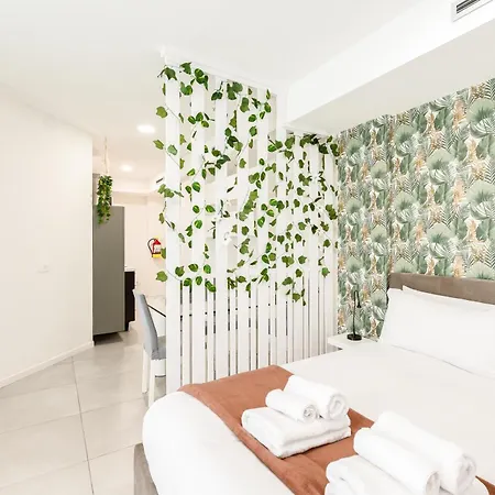 Urban Garden Loft Apartment *