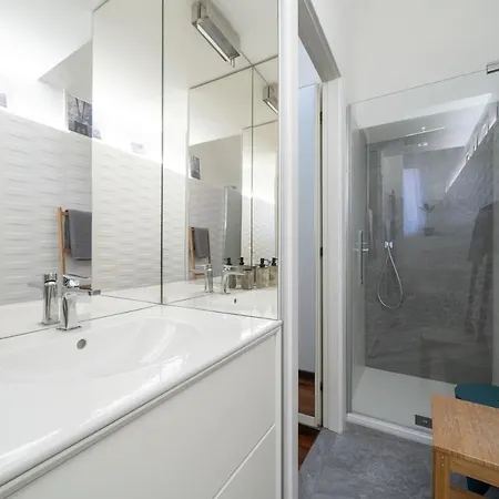 Liberty Courtyard - Charming Flat In Sempione