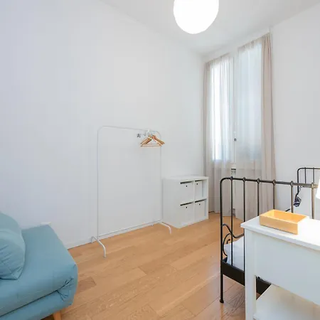 M2 Stylish Within Walking Distance Of The Navigli District * Milan