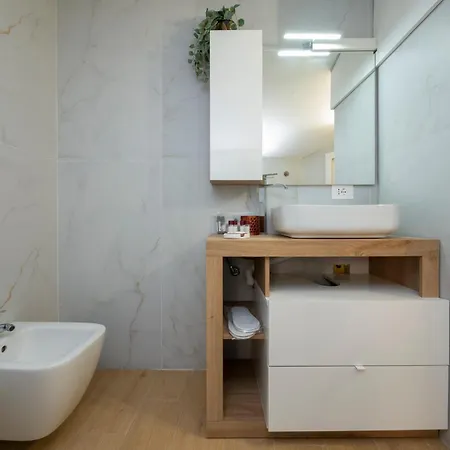 I-host Ornato - Spacious 2br For 10 Guests With 3 Bathrooms * Milan