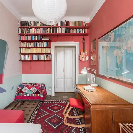 The House Of Wisteria Apartment Milan