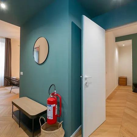 Luxury - Caccialepori 3