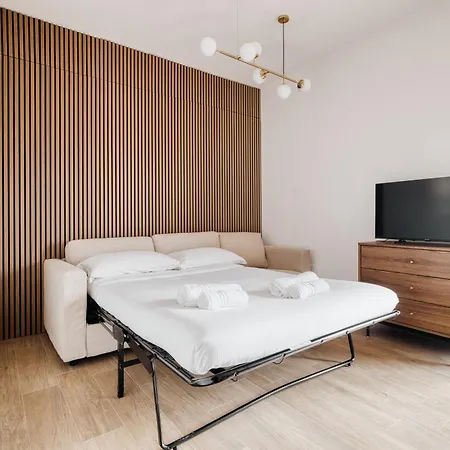 Top-floor Penthouse With Panoramic Terrace - 20 Minutes From San Siro & Duomo Апартаменты