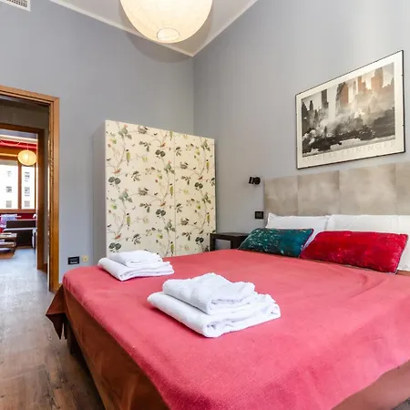Elegante E Spaziosa Per Gruppi E Famiglie, 2 E 2 Bagni, Nel Cuore Di Milano, Con Affaccio Su Piazza Gramsci