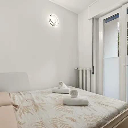 Davide Host Classy&easy Apartment Milan