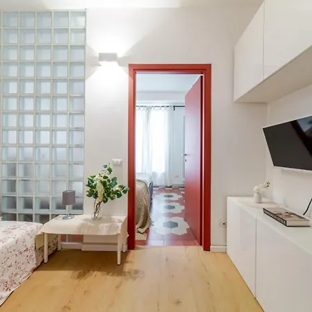 Characteristic One Bedroom Columns Of San Lorenzo