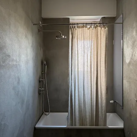 Appartamento Urban Retreat Minutes Away From Duomo Cathedral