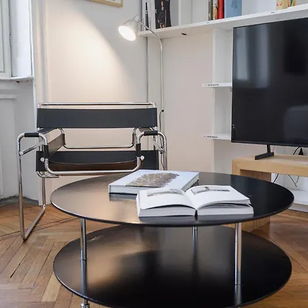 Apartment The Designer's Eye - Monforte San Babila Mailand