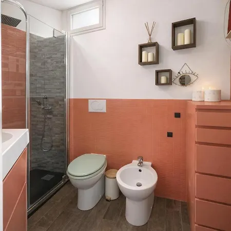 Easy Italy Navigli Apartment *