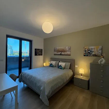 Domus Apartment *