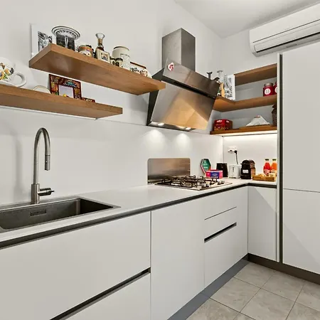 Davide Host Classy&easy Apartment *