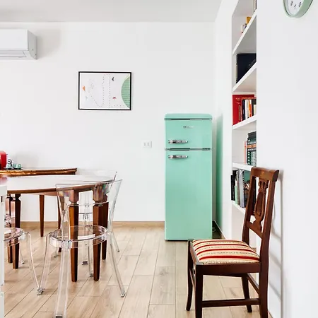 Domusmi Isola 303-304