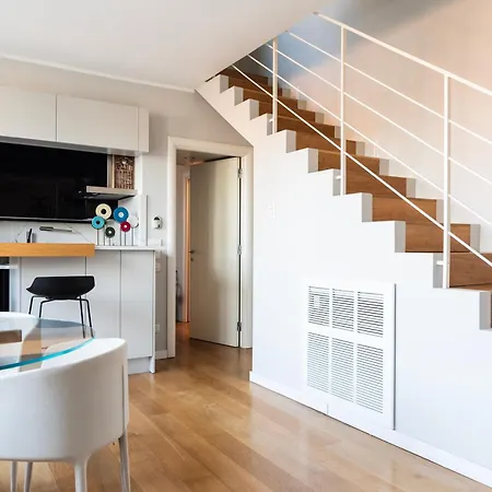 Youhosty - Brera Double Terrace Apartment