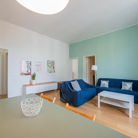 M2 Stylish Within Walking Distance Of The Navigli District Milan