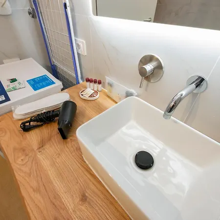 Appartement I-host Ornato - Spacious 2br For 10 Guests With 3 Bathrooms