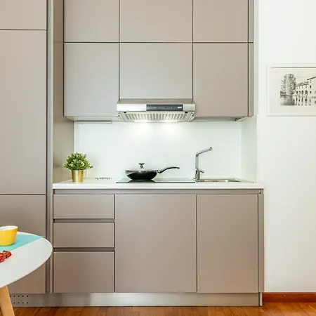 Luxury, Modern & Charming Near Station Lejlighed Milano