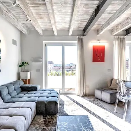 Elvezia Chic Апартаменты *