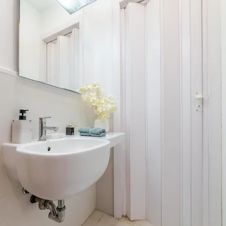 Characteristic One Bedroom Columns Of San Lorenzo Apartment *