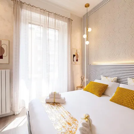 District Flat * Milano