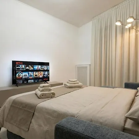 Apartment Spacious Modern Ac Close To Metro