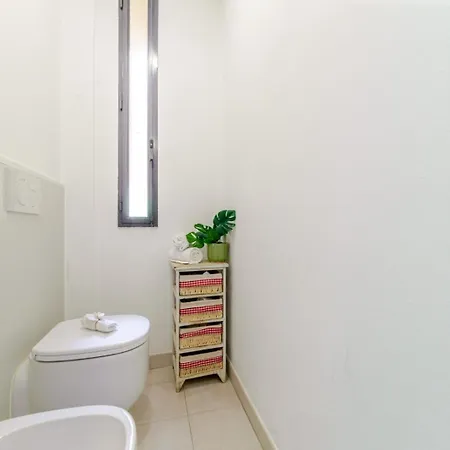Apartment Characteristic One Bedroom Columns Of San Lorenzo *