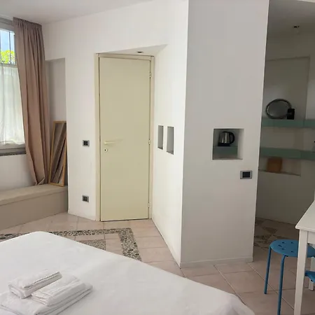 Lovelyloft, Corso San Gottardo Mailand