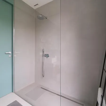 Luxury Penthouse, Exclusive Design & Private Garage *