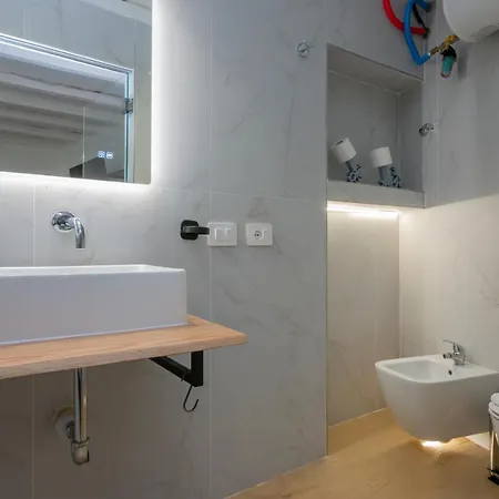 I-host Ornato - Spacious 2br For 10 Guests With 3 Bathrooms Milan