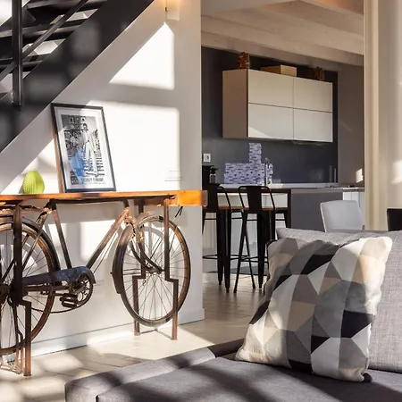 Apartment I-host - Quintiliano 7 *
