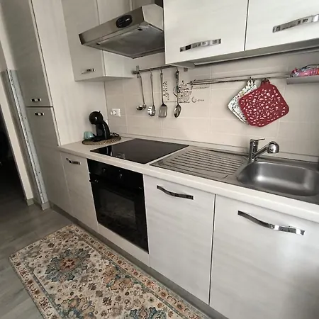 Guesthost - Balcony Flat X3 Linate Airport Mm4 Daire