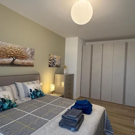 Apartment Domus *