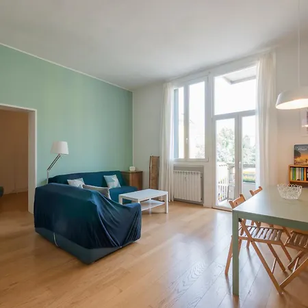 M2 Stylish Within Walking Distance Of The Navigli District מילאנו