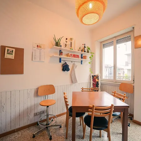 Sweet And Cozy Shared In Milan, Atmosphere * Milano