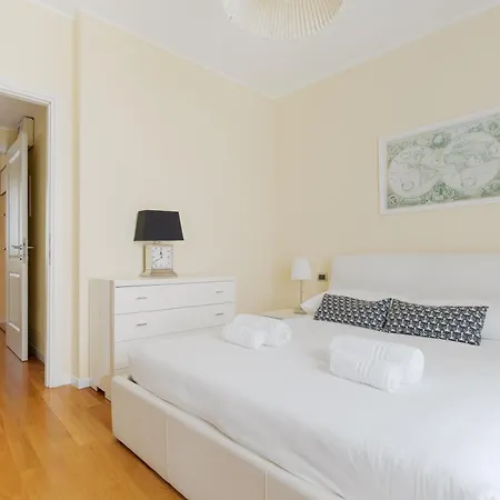 Guesthost - Modern Bocconi Apartment