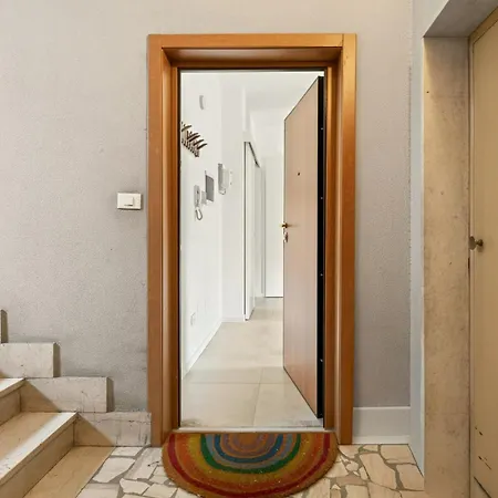 Davide Host Classy&easy Apartment *
