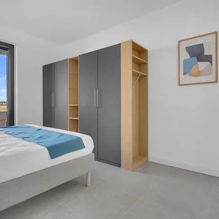 Feel Uptown Fiera With Terrace & Garage By Ndp Rent Apartment