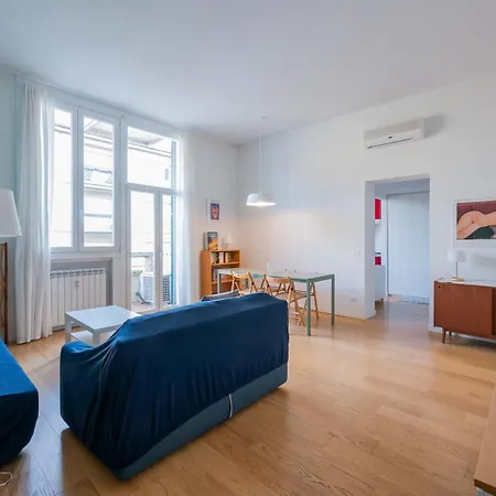 M2 Stylish Within Walking Distance Of The Navigli District Apartment Milan