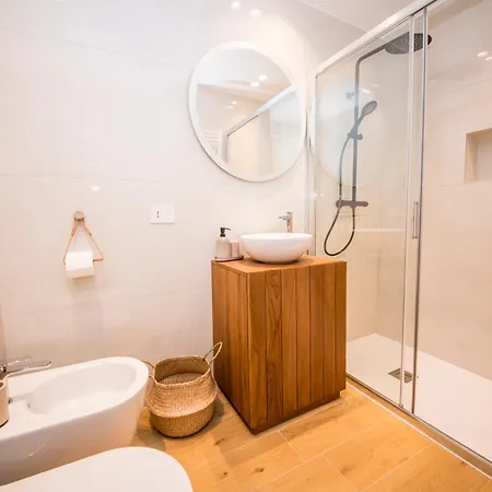 Mahon 1br Superior - Quiet, Near Tram, Metro, Duomo, Station Apartment *