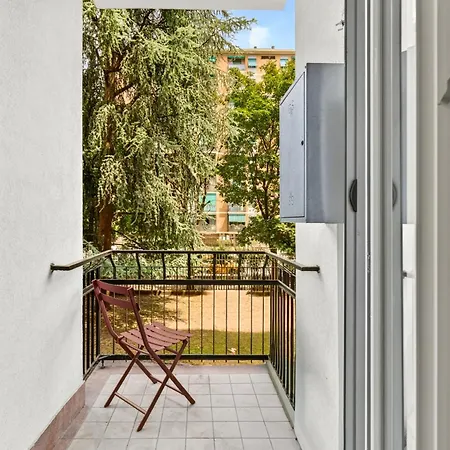 Davide Host Classy&easy Apartment Milan